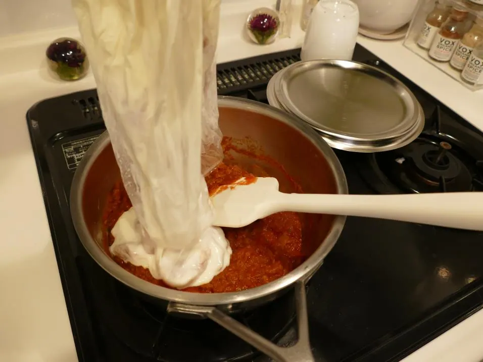 요거트에 재운 토마토 치킨 커리 조리 과정 8-1