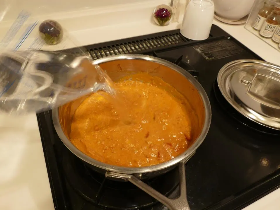 요거트에 재운 토마토 치킨 커리 조리 과정 8-3